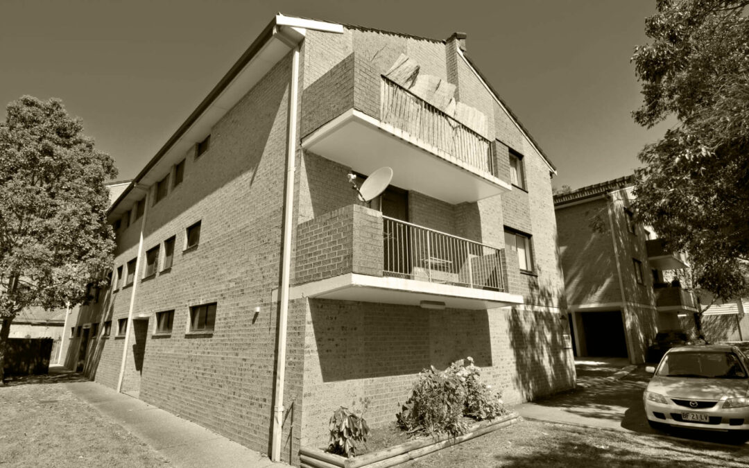 126-128 Good Street (1985)