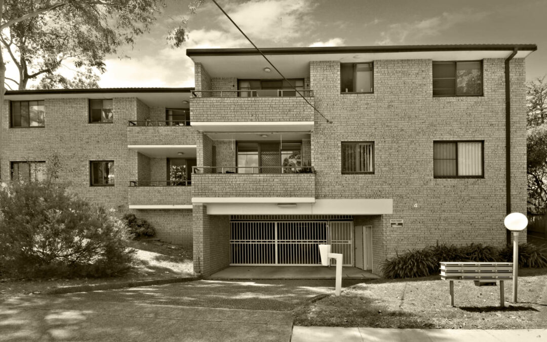 4 Alma Street (1987)